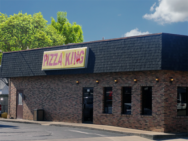 From pizza to fine dining have it all in a few minutes from your new apartment on the westside of Evansville