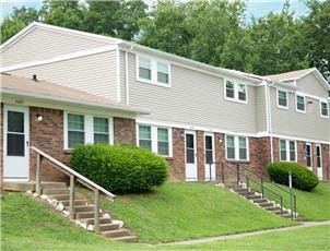 Arbors at Red Bank apartment in Evansville, IN