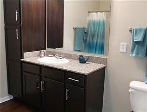 Oak Grove Crossing Luxury Apartment Homes